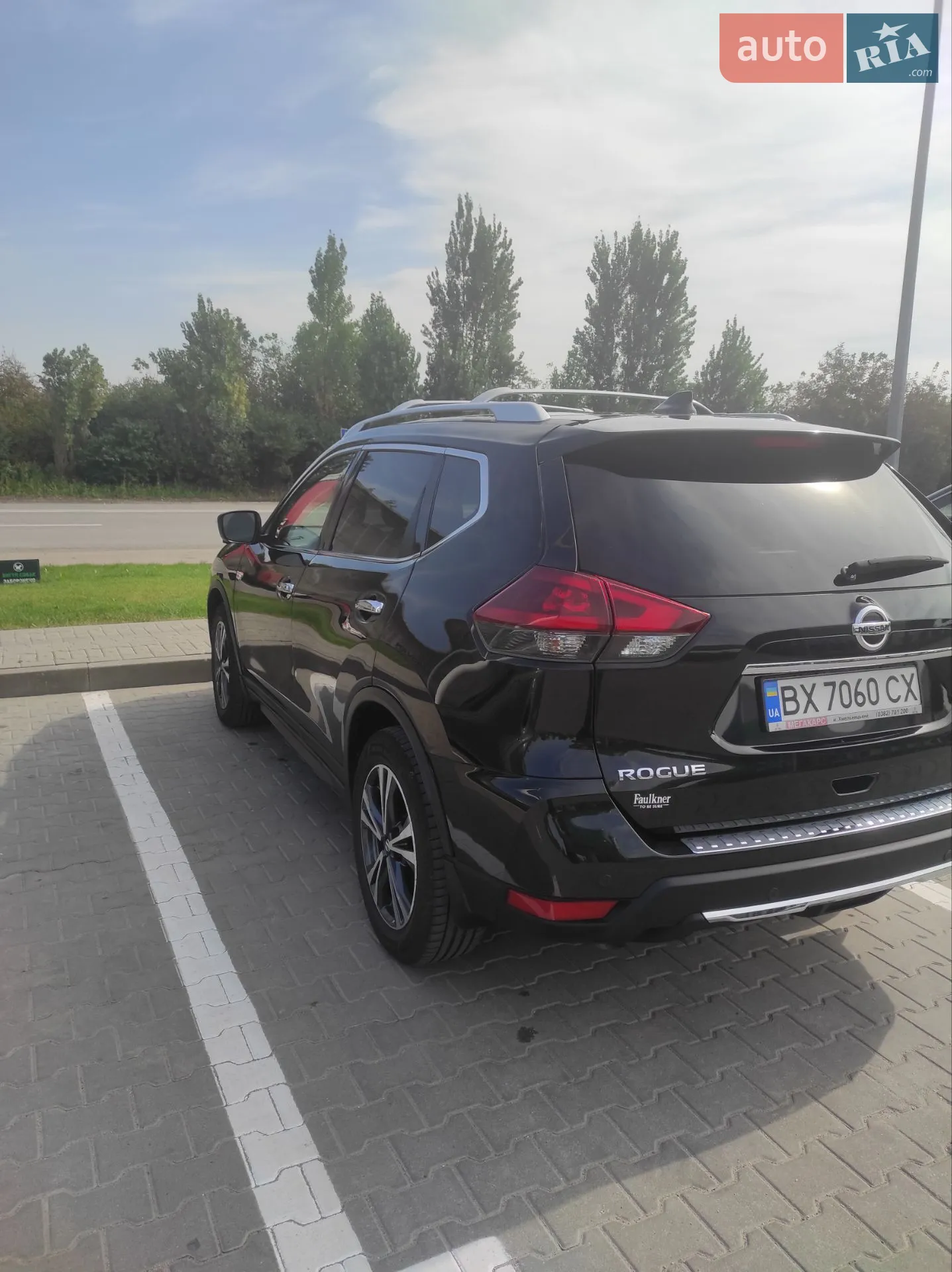 2018 Nissan Rogue - мініатюра 16