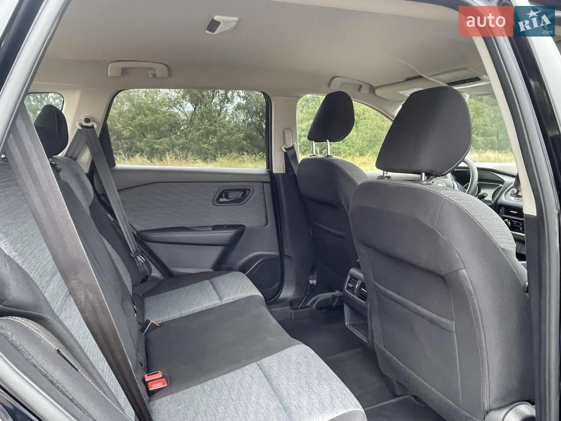 2020 Nissan Rogue - мініатюра 16