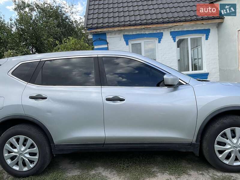 Позашляховик / Кросовер Nissan Rogue 2016 в Оратові