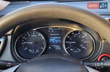 Внедорожник / Кроссовер Nissan Rogue 2015 в Полтаве