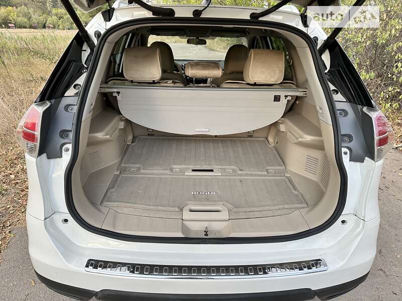 Внедорожник / Кроссовер Nissan Rogue 2014 в Краснограде