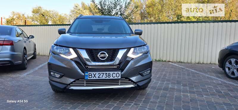 Позашляховик / Кросовер Nissan Rogue 2017 в Хмельницькому