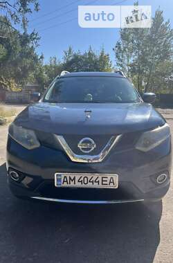 Внедорожник / Кроссовер Nissan Rogue 2016 в Коростышеве