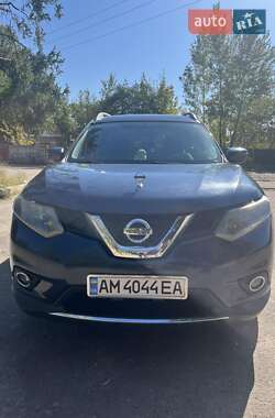 Внедорожник / Кроссовер Nissan Rogue 2016 в Коростышеве