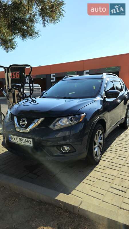 Внедорожник / Кроссовер Nissan Rogue 2015 в 