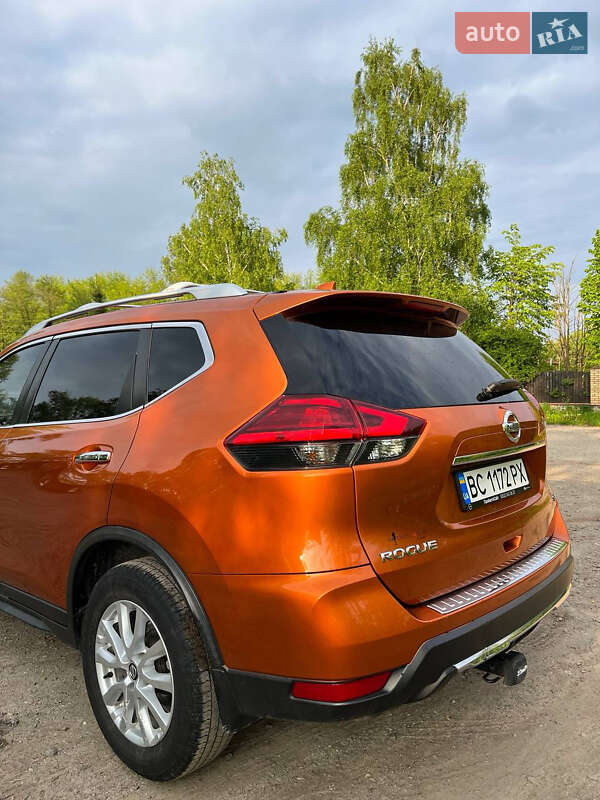Позашляховик / Кросовер Nissan Rogue 2017 в Львові