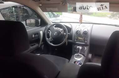 Внедорожник / Кроссовер Nissan Rogue 2014 в 