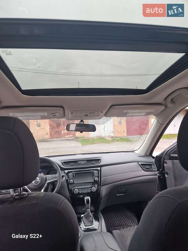 Позашляховик / Кросовер Nissan Rogue 2018 в Хмельницькому