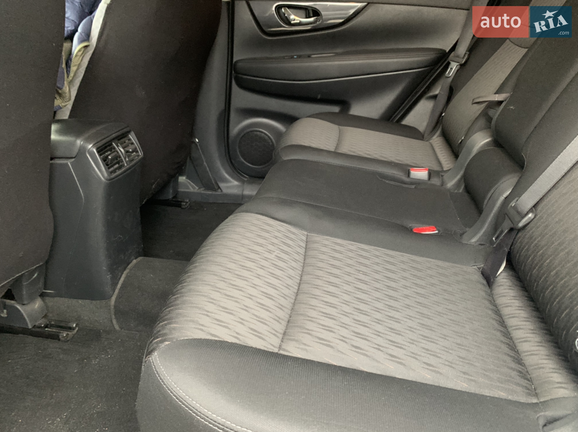 2016 Nissan Rogue - мініатюра 11