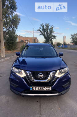 Позашляховик / Кросовер Nissan Rogue 2016 в Києві