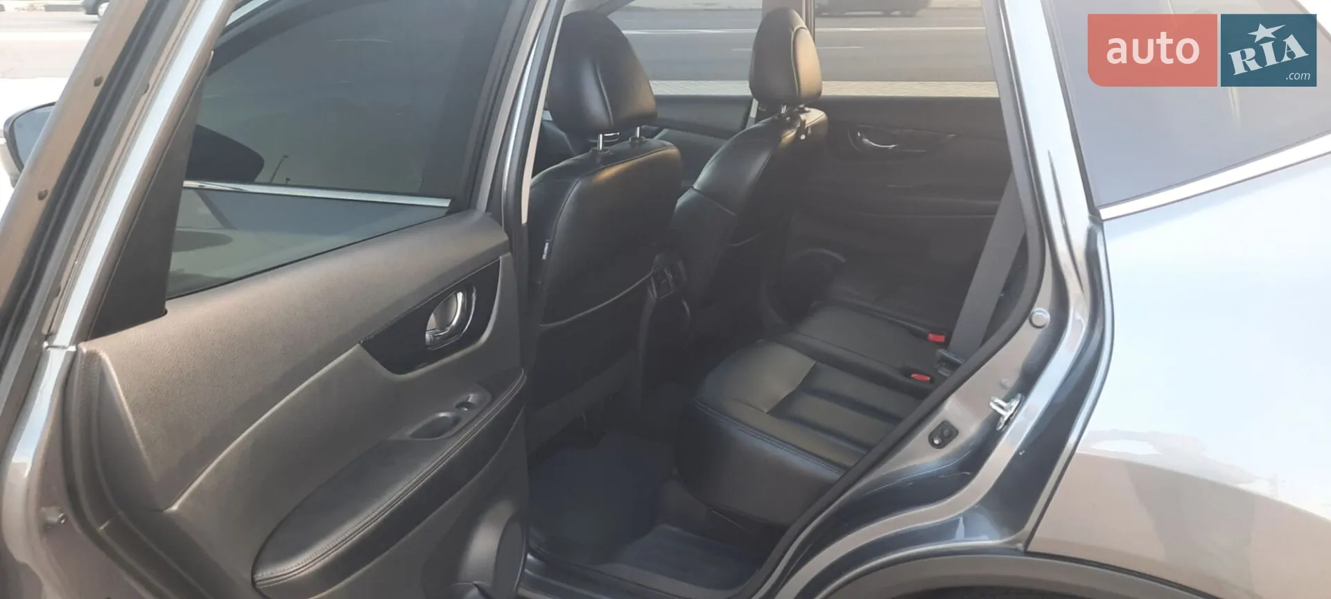 2017 Nissan Rogue - мініатюра 8