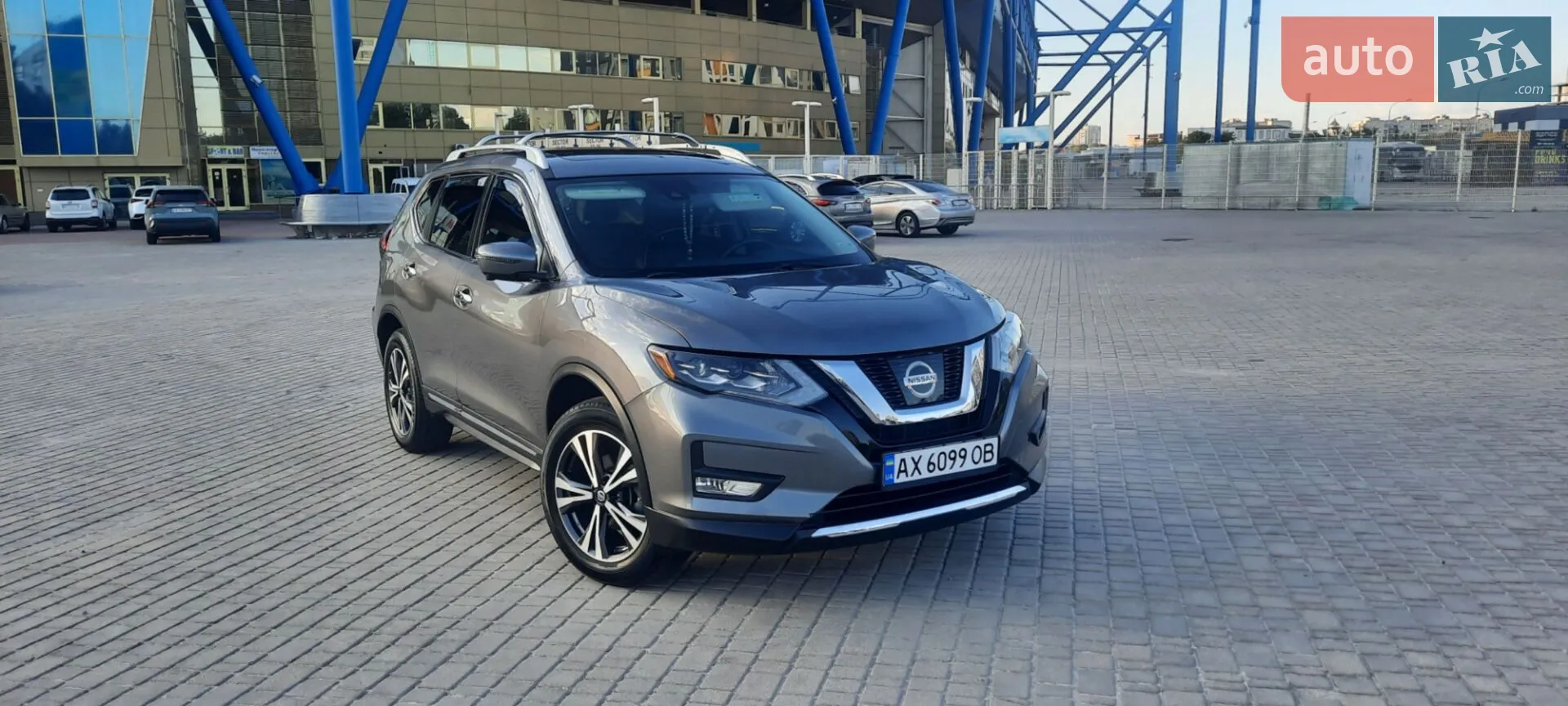 2017 Nissan Rogue - фото 1