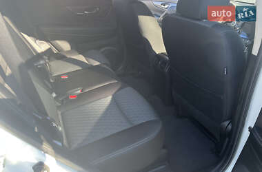 Позашляховик / Кросовер Nissan Rogue 2019 в 