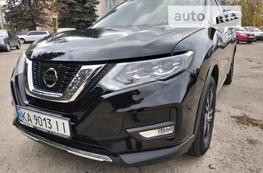 Позашляховик / Кросовер Nissan Rogue 2017 в Харкові