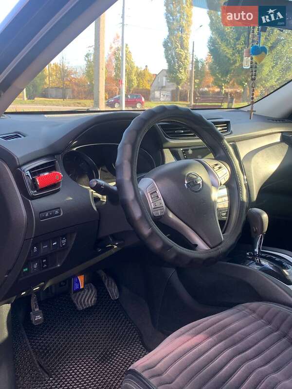 Позашляховик / Кросовер Nissan Rogue 2016 в Кременчуці фото 7 Позашляховик / Кросовер Nissan Rogue 2016 в Кременчуці