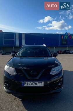 Позашляховик / Кросовер Nissan Rogue 2016 в Кременчуці