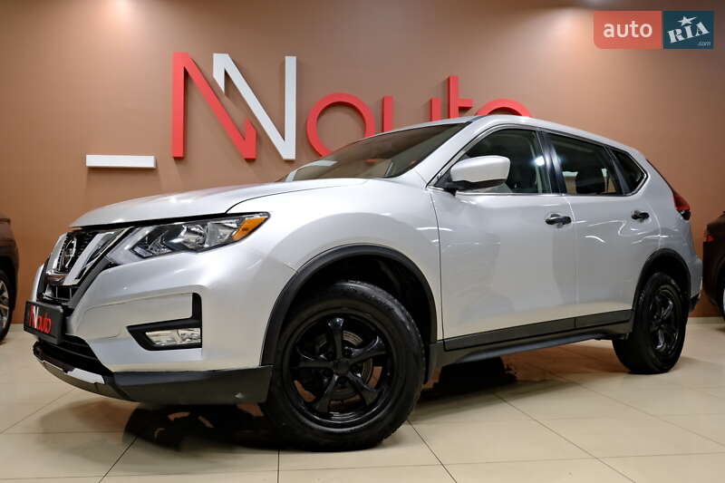 Внедорожник / Кроссовер Nissan Rogue 2017 в Одессе