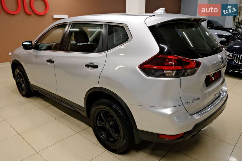 Внедорожник / Кроссовер Nissan Rogue 2017 в Одессе