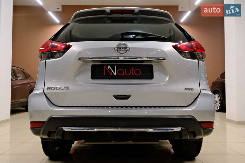 Внедорожник / Кроссовер Nissan Rogue 2017 в Одессе