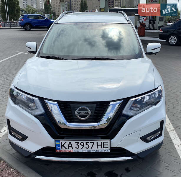 Позашляховик / Кросовер Nissan Rogue 2017 в Києві