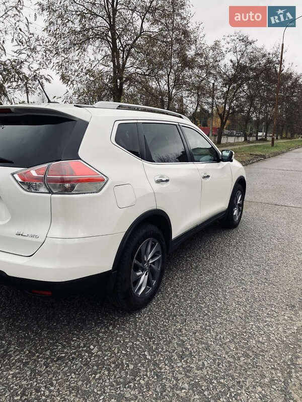 Позашляховик / Кросовер Nissan Rogue 2015 в Вараші фото 3 Позашляховик / Кросовер Nissan Rogue 2015 в Вараші