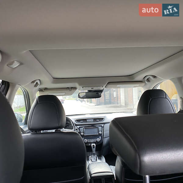 Внедорожник / Кроссовер Nissan Rogue 2016 в Измаиле