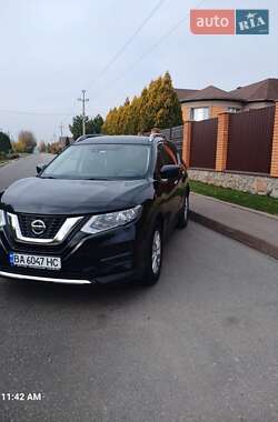 Внедорожник / Кроссовер Nissan Rogue 2018 в Кропивницком