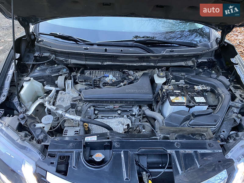 Внедорожник / Кроссовер Nissan Rogue 2018 в Львове