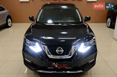 Внедорожник / Кроссовер Nissan Rogue 2019 в 