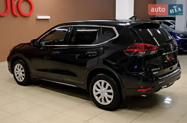 Внедорожник / Кроссовер Nissan Rogue 2019 в 