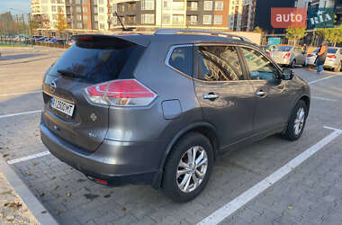 Внедорожник / Кроссовер Nissan Rogue 2015 в Черкассах