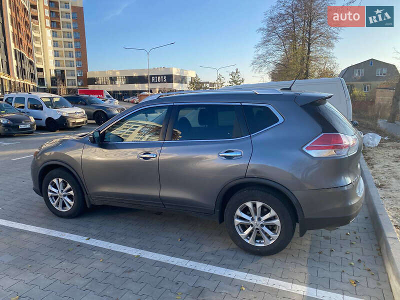 Позашляховик / Кросовер Nissan Rogue 2015 в Черкасах