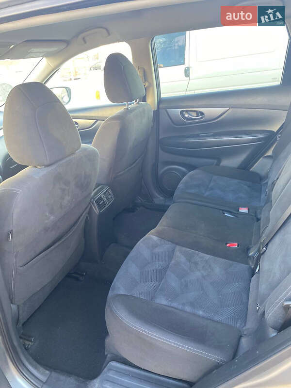 Позашляховик / Кросовер Nissan Rogue 2015 в Черкасах