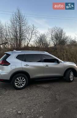 Внедорожник / Кроссовер Nissan Rogue 2018 в Бориславе