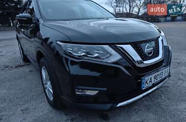 Внедорожник / Кроссовер Nissan Rogue 2017 в Харькове