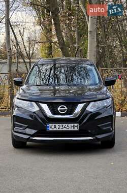 Внедорожник / Кроссовер Nissan Rogue 2016 в Каменском