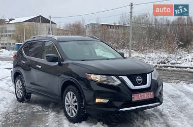 Внедорожник / Кроссовер Nissan Rogue 2018 в Киеве