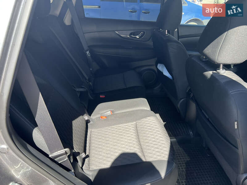 Внедорожник / Кроссовер Nissan Rogue 2018 в Киеве