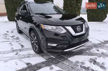 Внедорожник / Кроссовер Nissan Rogue 2019 в Дубно