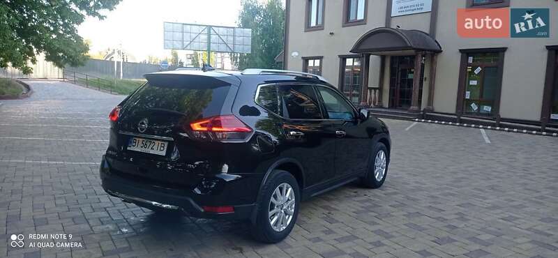 Позашляховик / Кросовер Nissan Rogue 2017 в Полтаві
