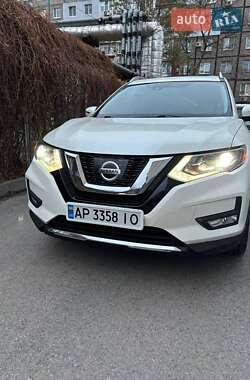 Внедорожник / Кроссовер Nissan Rogue 2017 в Днепре