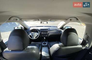 Позашляховик / Кросовер Nissan Rogue 2014 в Львові