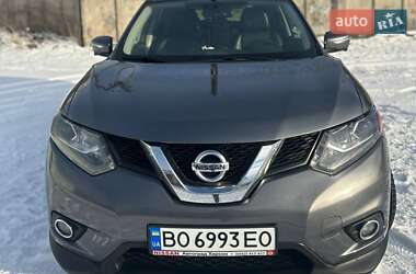 Внедорожник / Кроссовер Nissan Rogue 2015 в Львове