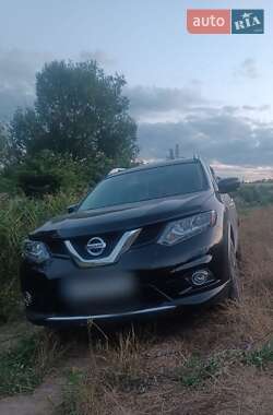 Внедорожник / Кроссовер Nissan Rogue 2016 в Харькове