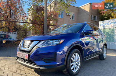 Внедорожник / Кроссовер Nissan Rogue 2018 в Кривом Роге