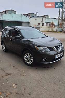 Внедорожник / Кроссовер Nissan Rogue 2016 в Николаеве