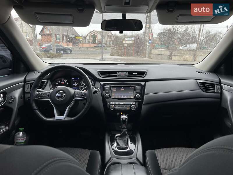 Внедорожник / Кроссовер Nissan Rogue 2018 в Виннице
