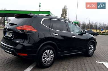 Внедорожник / Кроссовер Nissan Rogue 2017 в Кременчуге