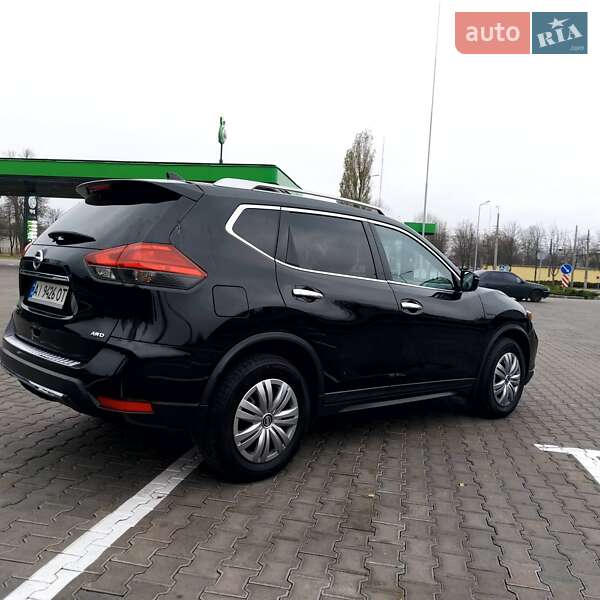 Позашляховик / Кросовер Nissan Rogue 2017 в Кременчуці