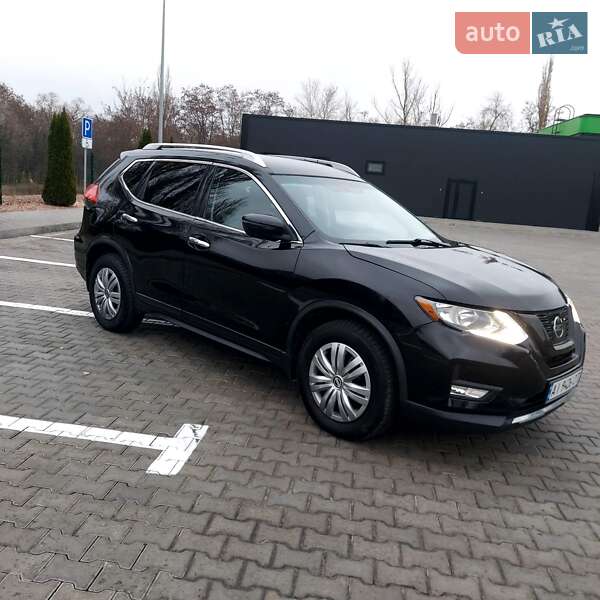 Позашляховик / Кросовер Nissan Rogue 2017 в Кременчуці